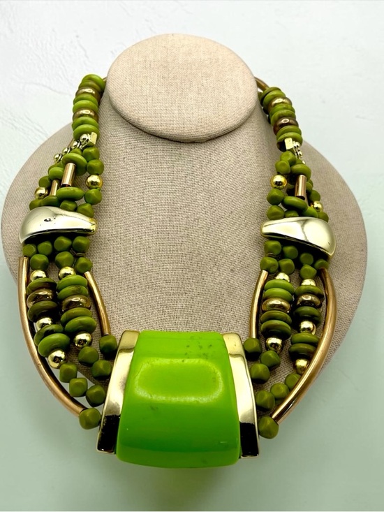 Vintage Jewelry - Vibrant Lime Green and Polished Gold Tone Multi Strand Statement Bib Necklace